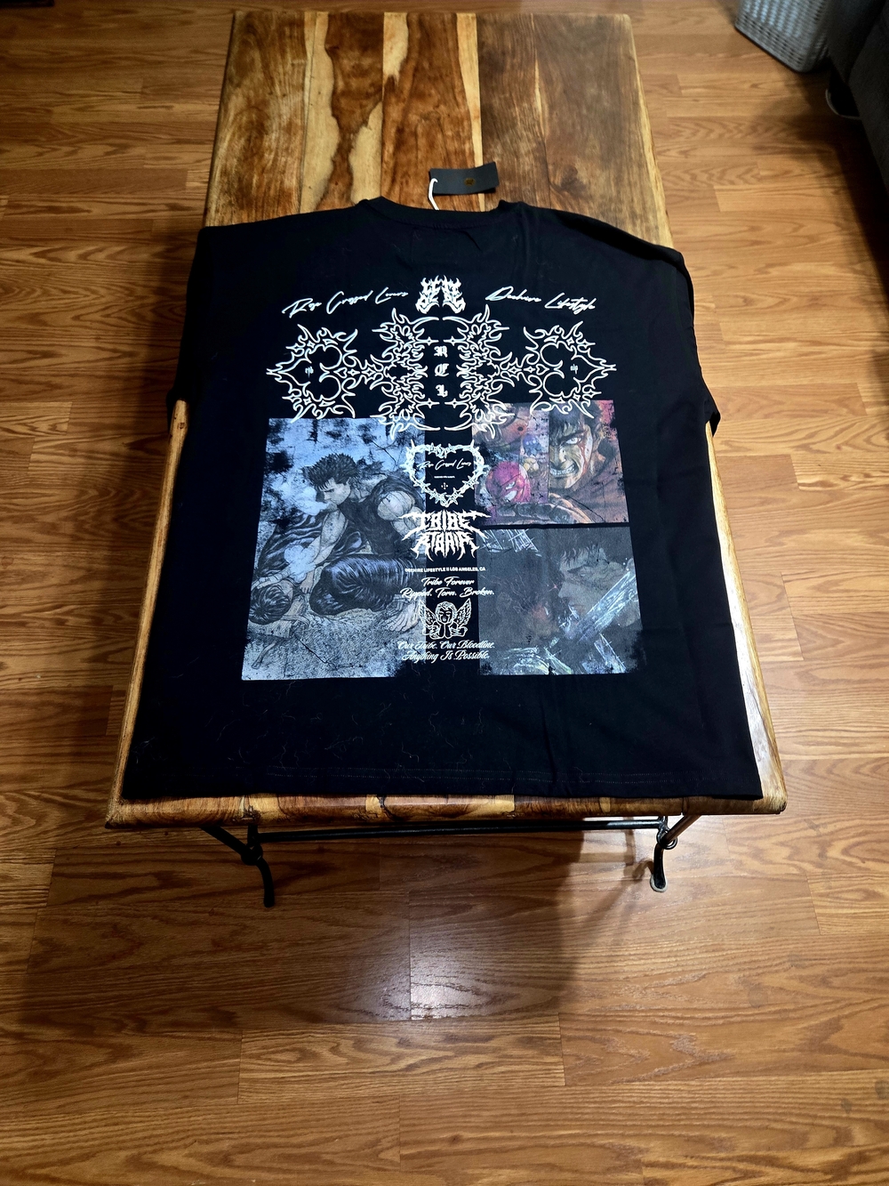 Dechire/Berserk Collab Men's Black Graphic Tee
